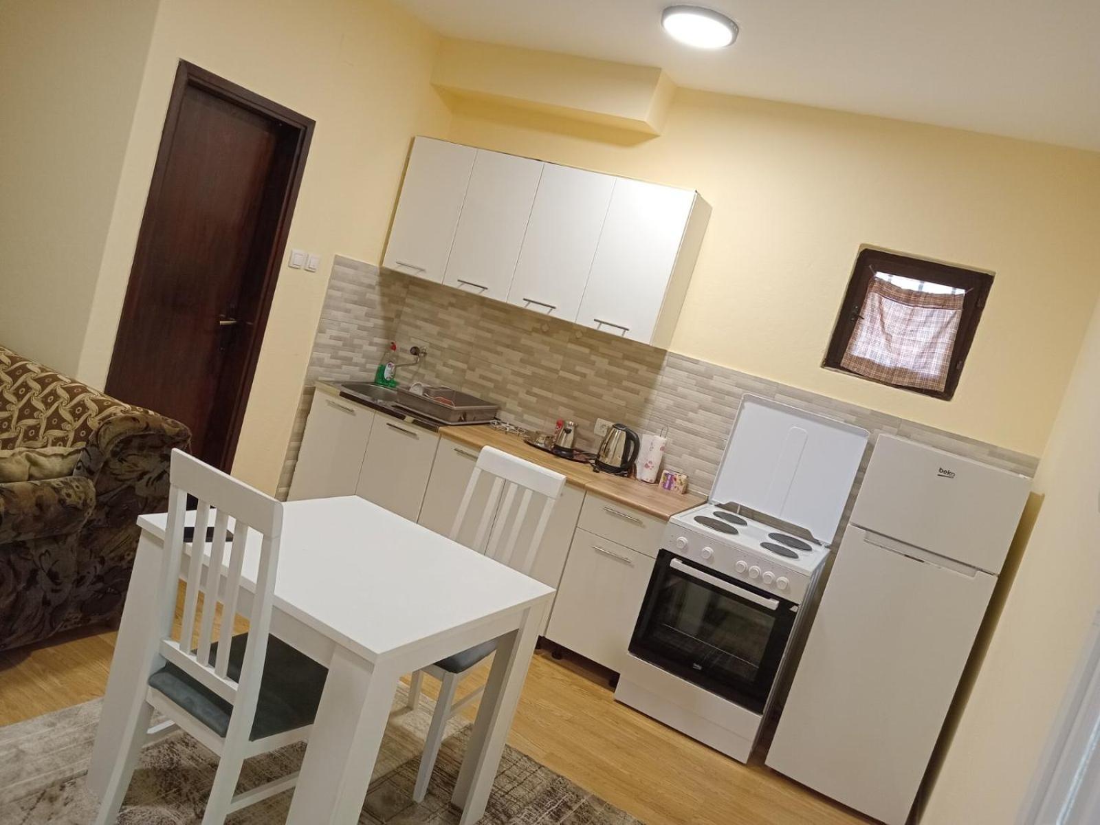 Prestige 4 Hotel Podgorica Ngoại thất bức ảnh