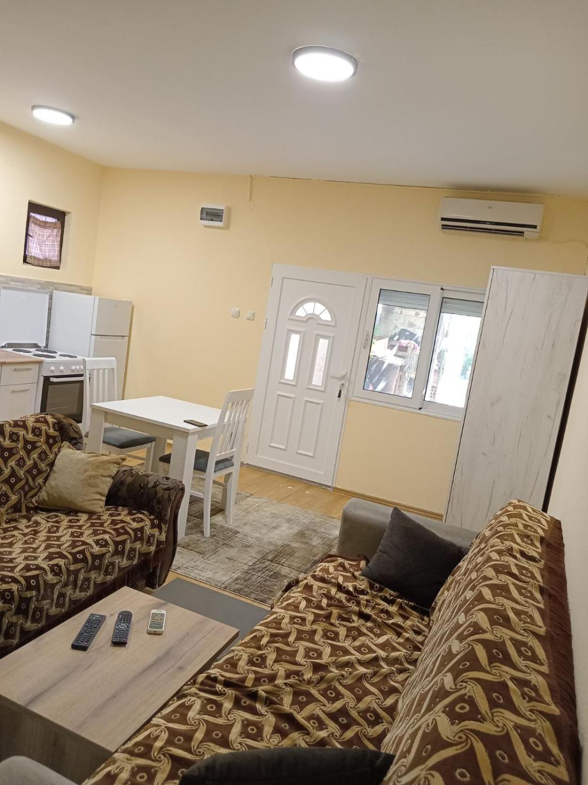Prestige 4 Hotel Podgorica Ngoại thất bức ảnh