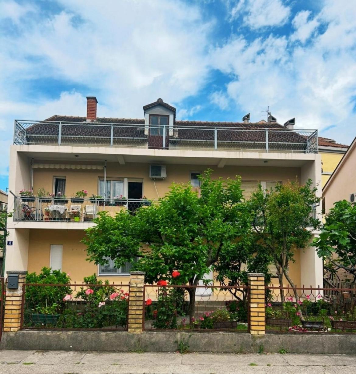 Prestige 4 Hotel Podgorica Ngoại thất bức ảnh